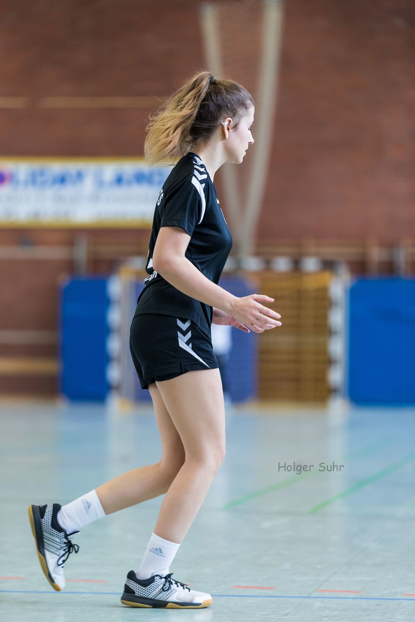 Bild 237 - B-Juniorinnen Bramstedter TS - TSV Altenholz : Ergebnis: 17:16